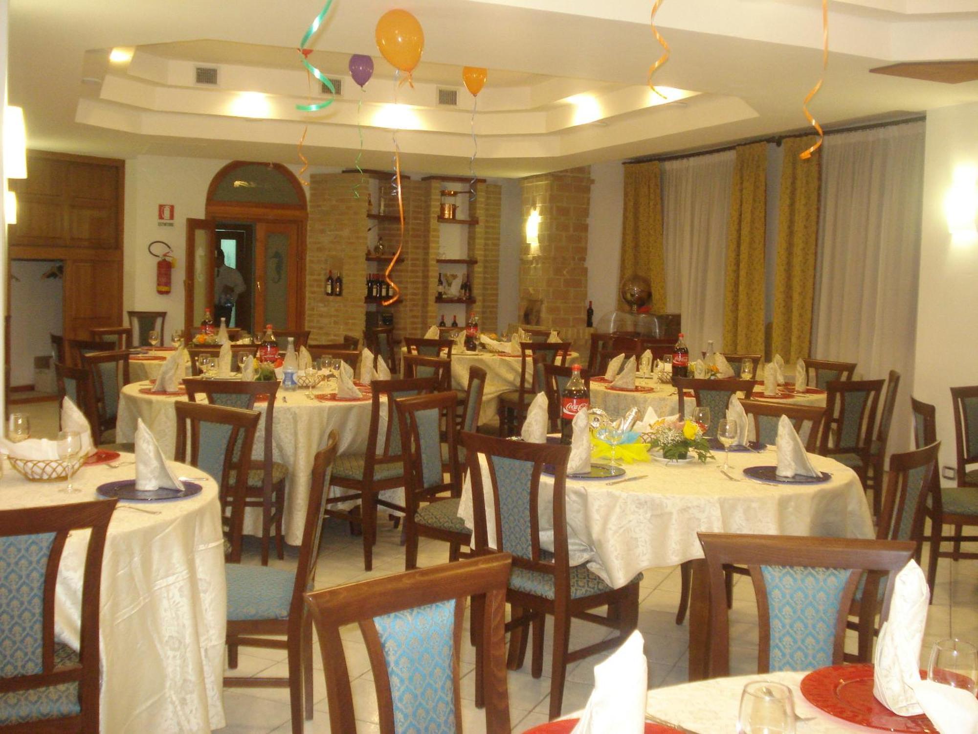 Hotel Ristorante Antica Marina Nicotera Bagian luar foto